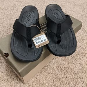 Keen flip flops